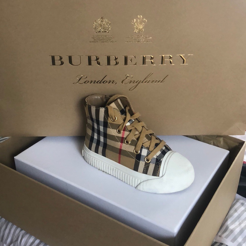Toddler Burberry sneakers